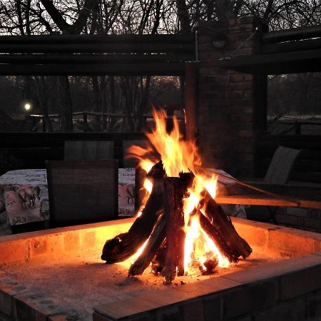 Ubuntu Bed And Breakfast Marloth Park Exterior foto